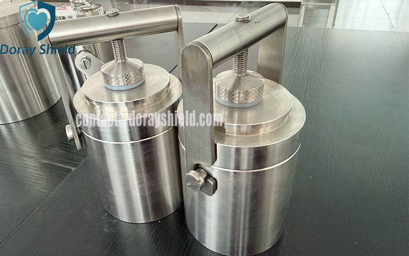 Shielded Leadpot for Radioactive Sources